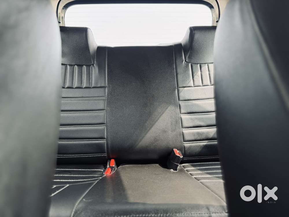 Maruti Suzuki New-gen Swift Vxi, 2025, Petrol