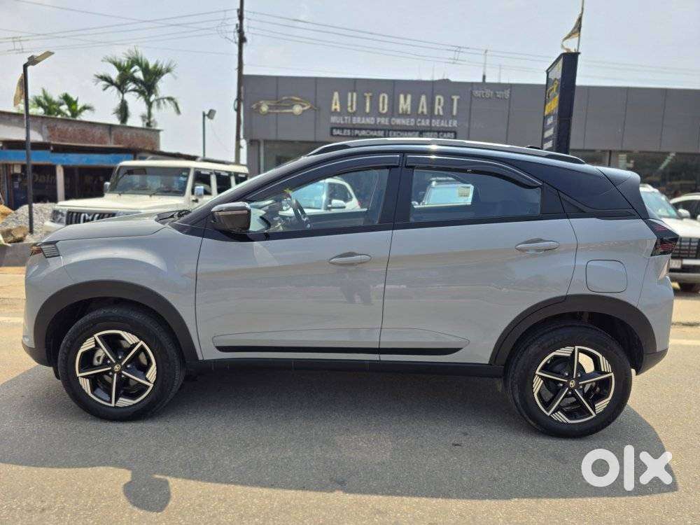 Tata Nexon Creative Plus 1.2 Revotron Petrol 6 Mt Dt, 2025, Petrol