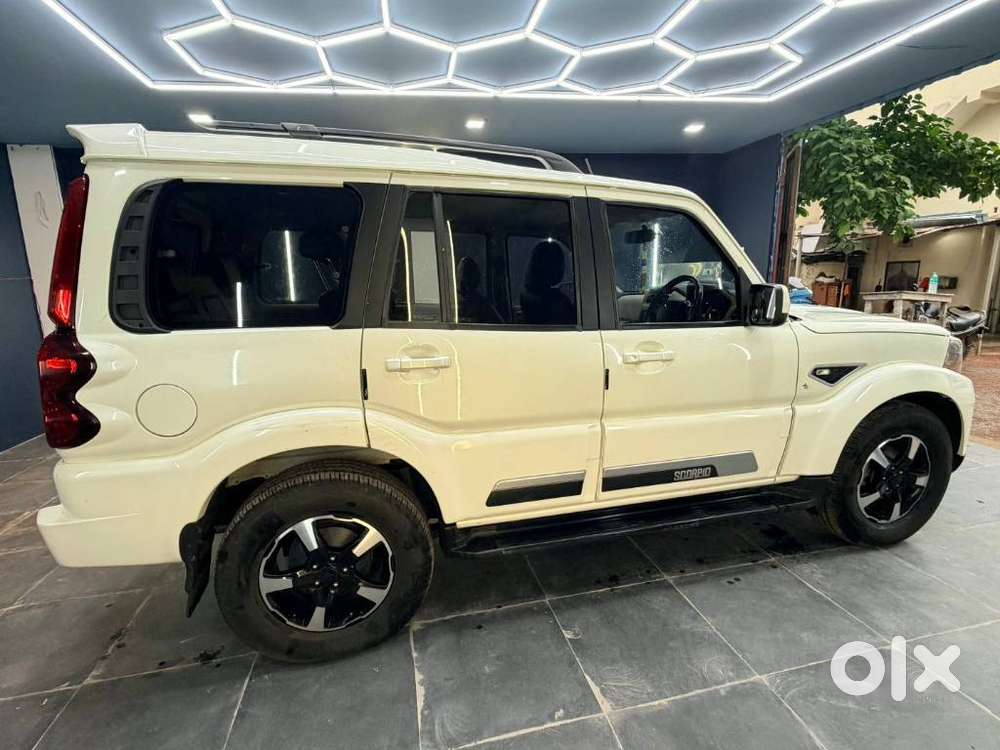 Mahindra Scorpio Classic 2.2 S 11 Mt 7 Str, 2022, Diesel