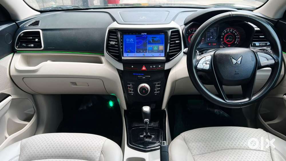 Mahindra Xuv300 1.2 W6 Amt Petrol, 2023, Petrol