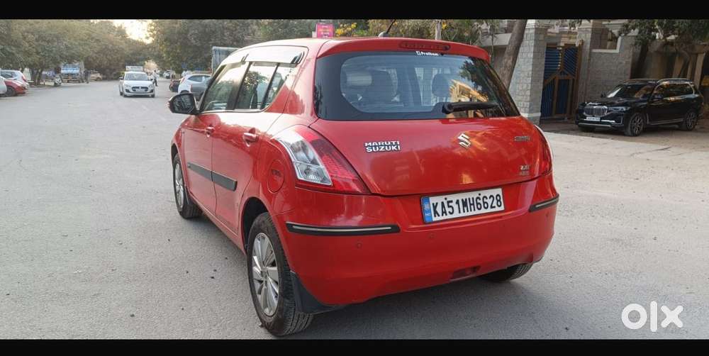 Maruti Suzuki Swift Zxi Plus Dual Tone, 2015, Petrol
