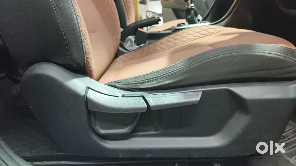 Hyundai Alcazar Prestige 7-seater, 2022, Petrol