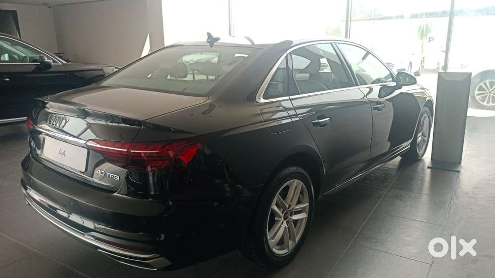 Audi A4 2.0 Technology 40 Tfsi, 2025, Petrol