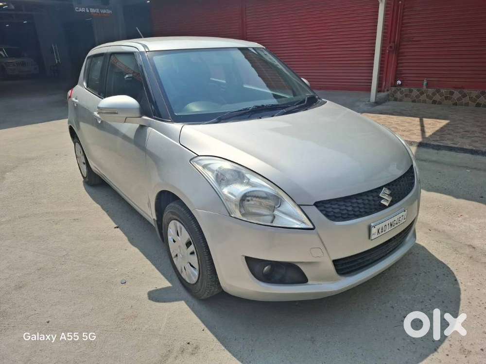 Maruti Suzuki Swift Vxi 1.2 Abs Bs-iv, 2012, Petrol