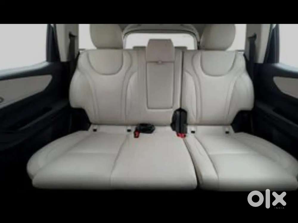 Mahindra Xuv700 2.0 Petrol 2024