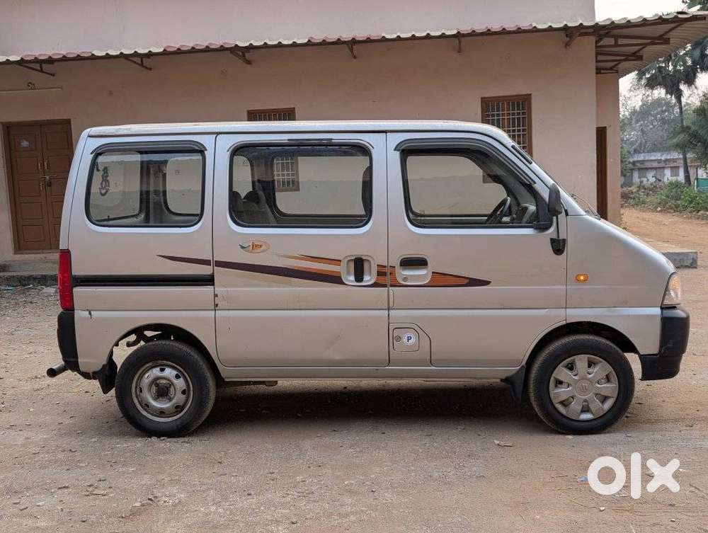 Maruti Suzuki Eeco 5 Seater Ac, 2017, Petrol