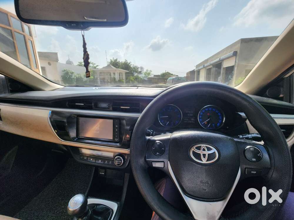 Toyota Corolla Altis 2014