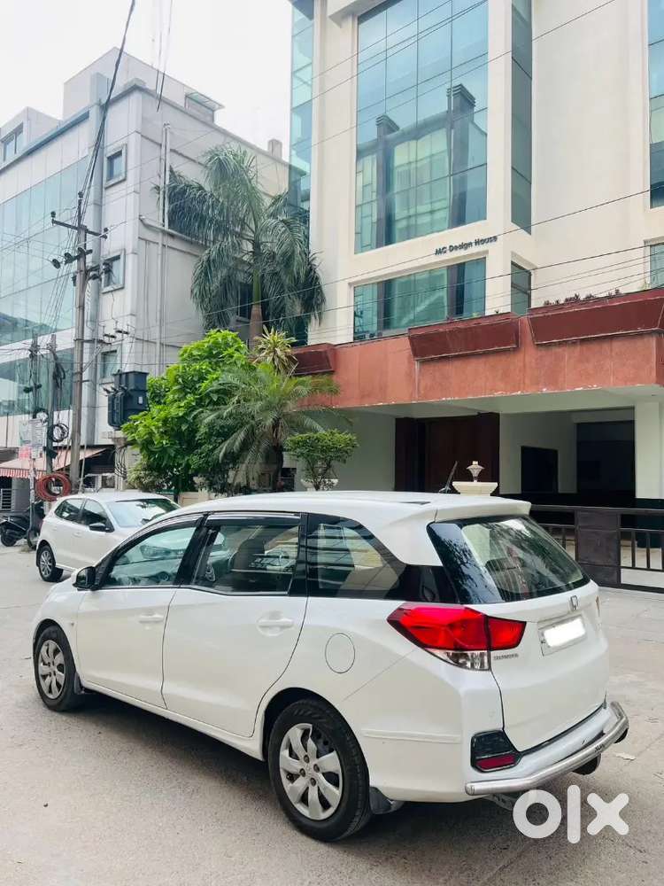 Honda Mobilio 2015 Diesel 120532 Km Driven