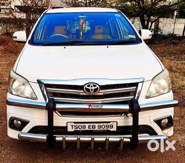 Toyota Innova, 2014