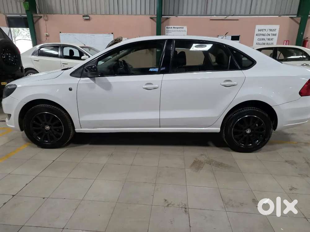 Skoda Rapid Elegance 1.5 2014