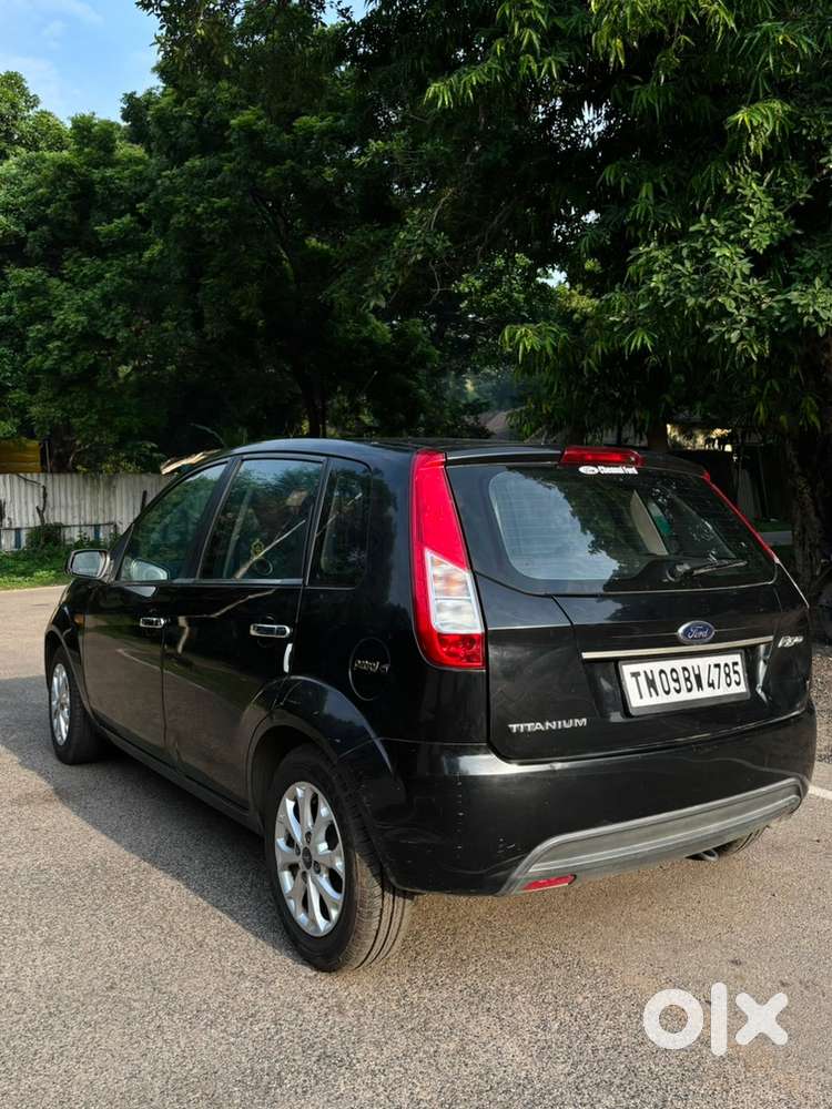 Ford Figo Petrol Titanium Manual 2014