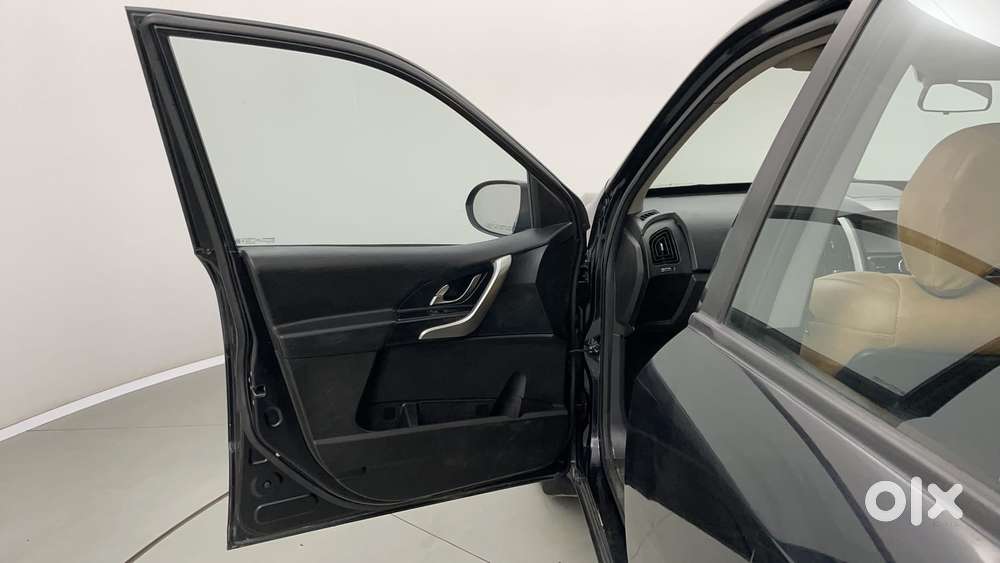 Mahindra Xuv500 W7, 2020, Diesel