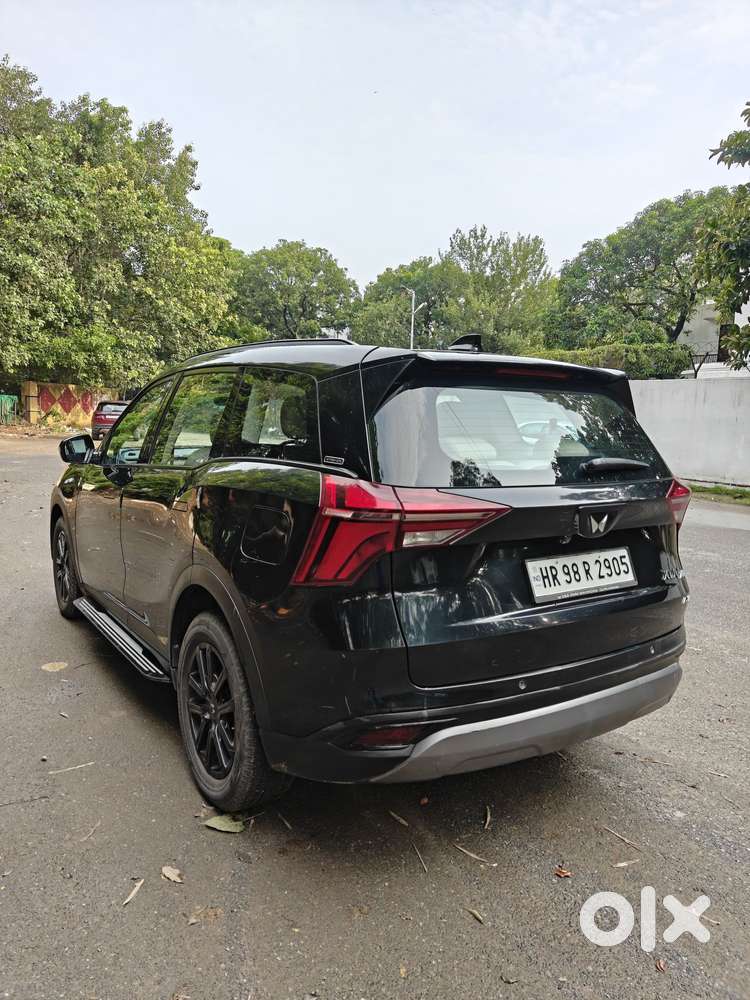 Mahindra Xuv700 2.0 Ax 7 Petrol At Str, 2024, Petrol