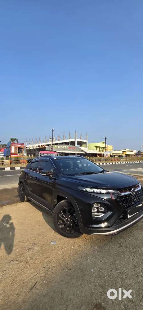 Maruti Suzuki Fronx 2025 Petrol 26500 Km Driven  Fancy Number
