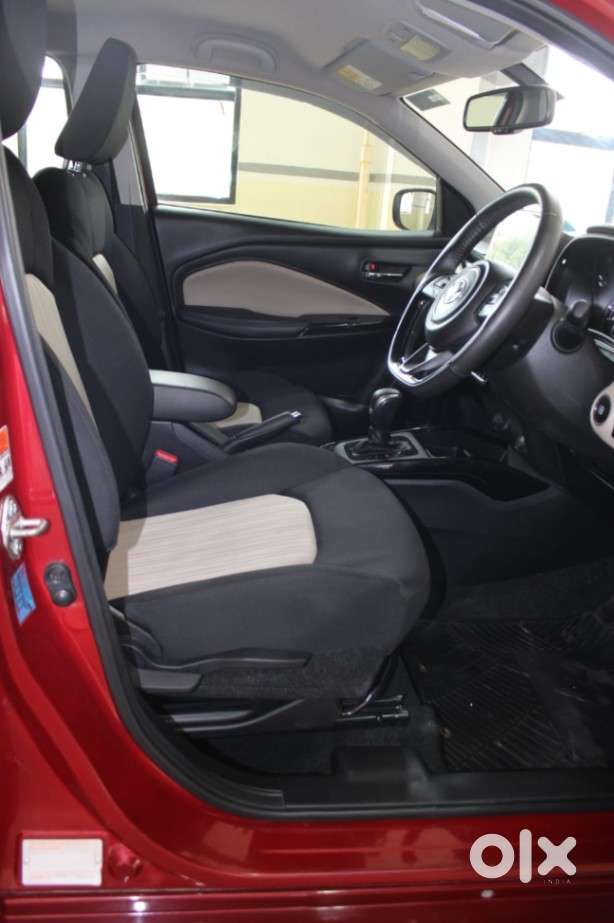 Toyota Glanza 1.2 V Amt, 2022, Petrol