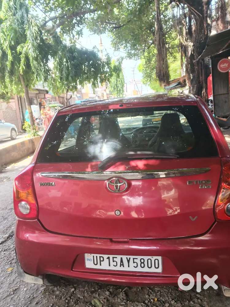 Toyota Etios Liva 2012