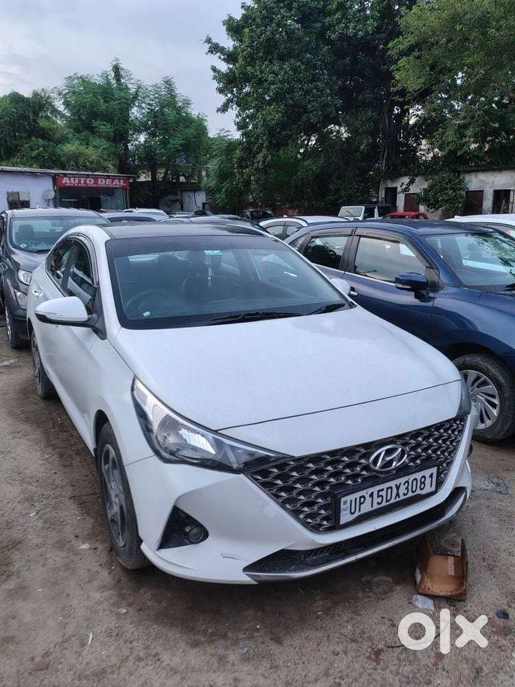 Hyundai Verna 1.5 S Vtvt, 2022, Petrol