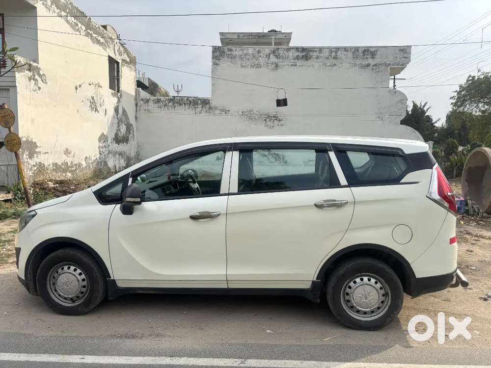 Mahindra Marazzo 2019 Diesel 125000 Km Driven
