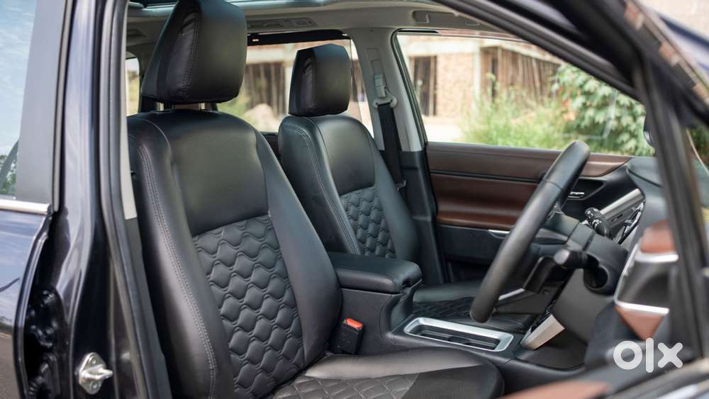 Toyota Innova Hycross 2.0 Vx (o) Hybrid 8 Str, 2024, Petrol