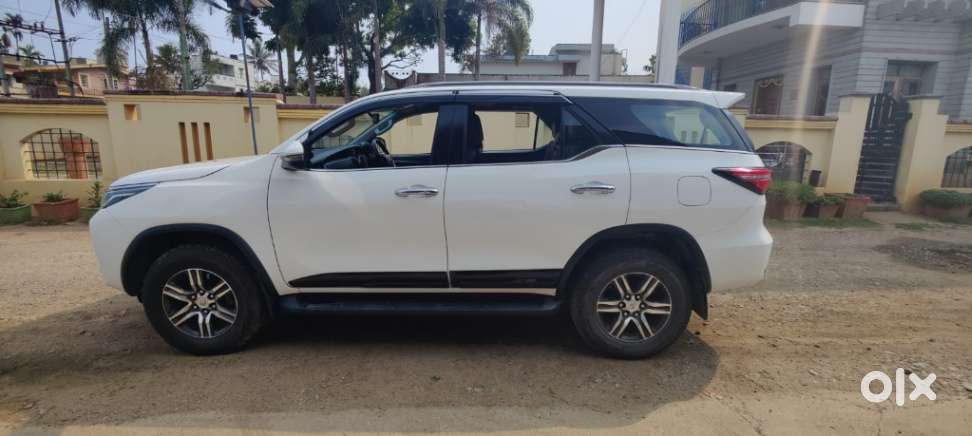 Toyota Fortuner 4x2 Mt 2.7 Petrol, 2021, Diesel