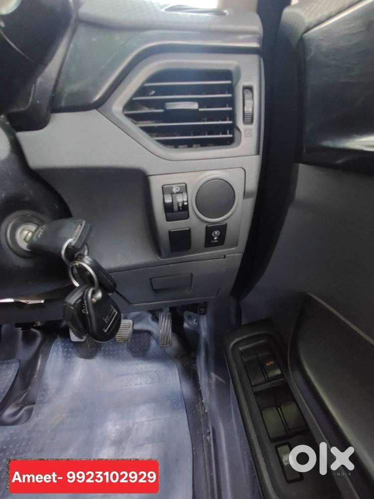 Mahindra Kuv 100 1.2 Trip Cng, 2016, Cng & Hybrids