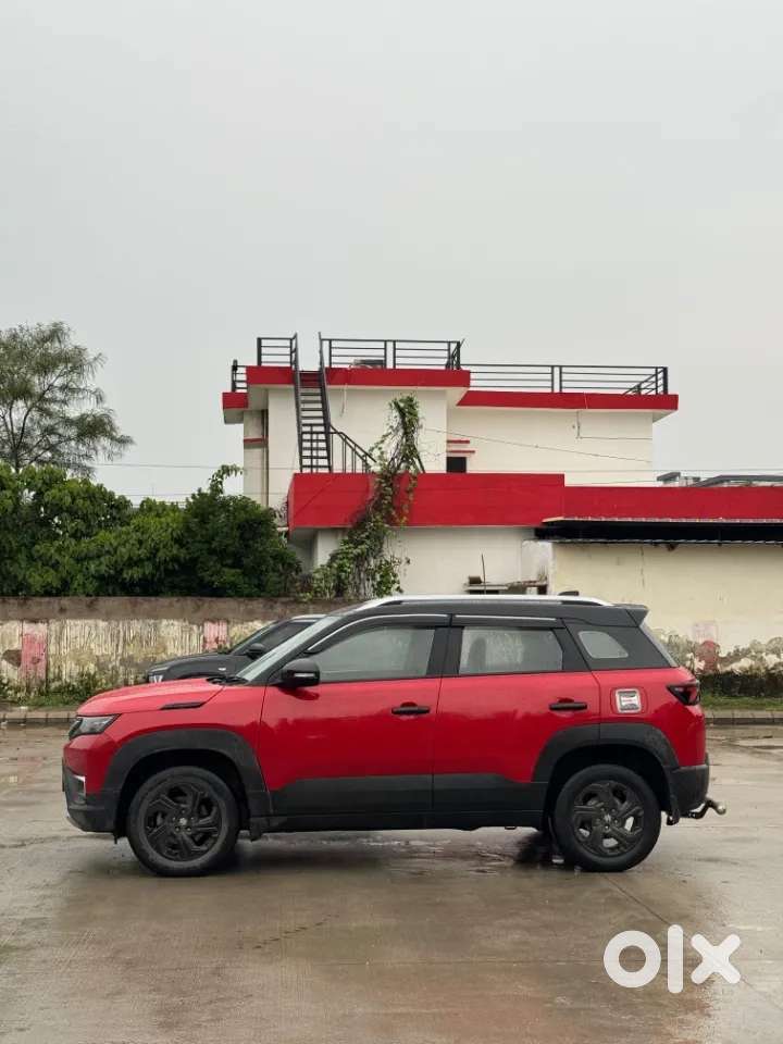 Maruti Suzuki Brezza 1.5 Zxi Smart Hybrid Dual Tone, 2022, Petrol