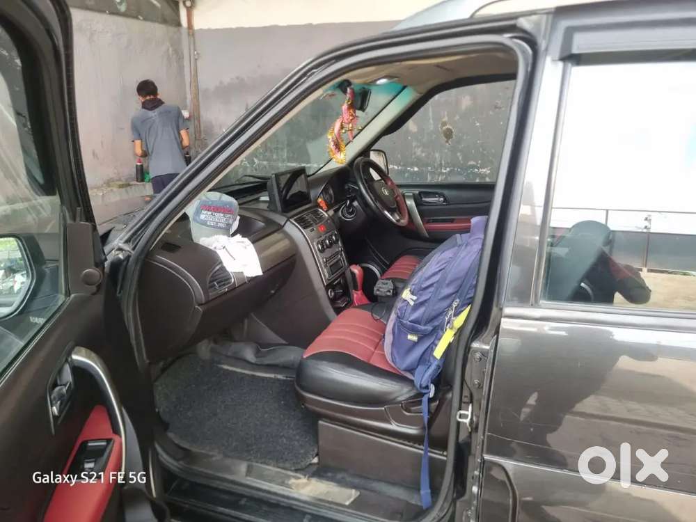 Tata Safari Storme 2015 Diesel Lx 4x2 Black