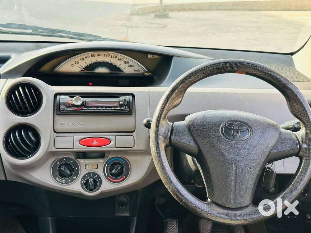Toyota Etios 1.5 Std, 2011, Petrol
