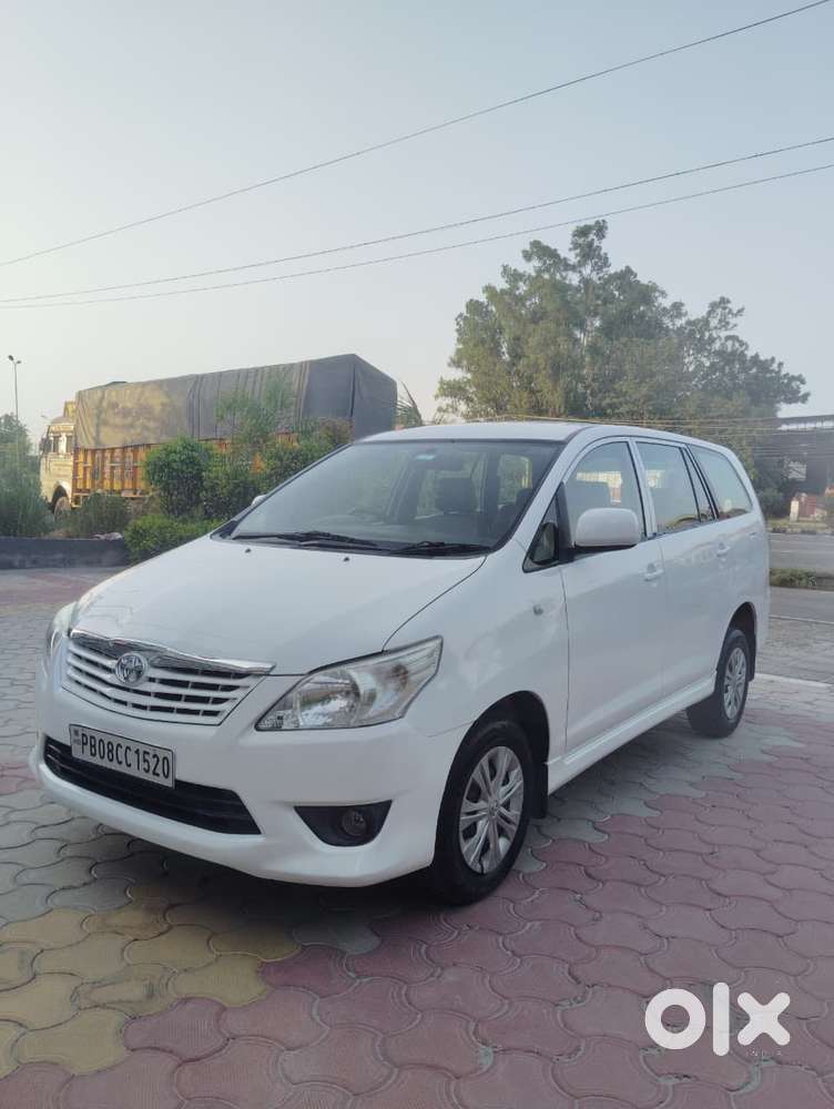 Toyota Innova 2.5 Gx 8 Str Bsiv, 2012, Diesel