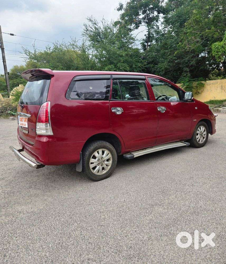 Toyota Innova 2.5 G (diesel) 8 Seater, 2009, Diesel