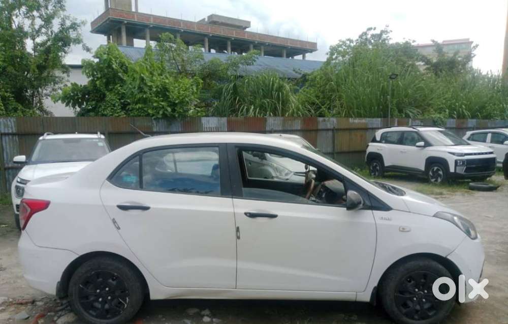 Hyundai Xcent, 2015