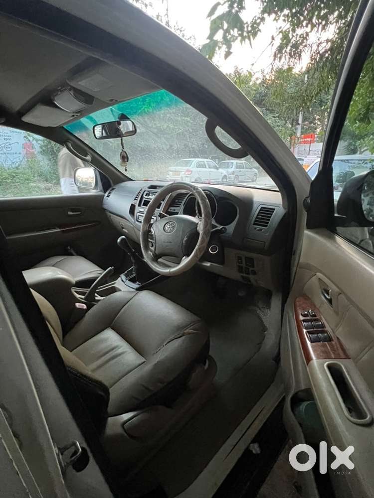 Toyota Fortuner Diesel 2010