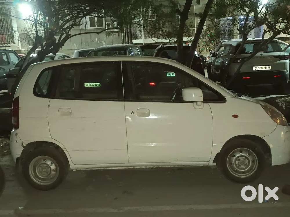Maruti Suzuki Zen Estilo 2012