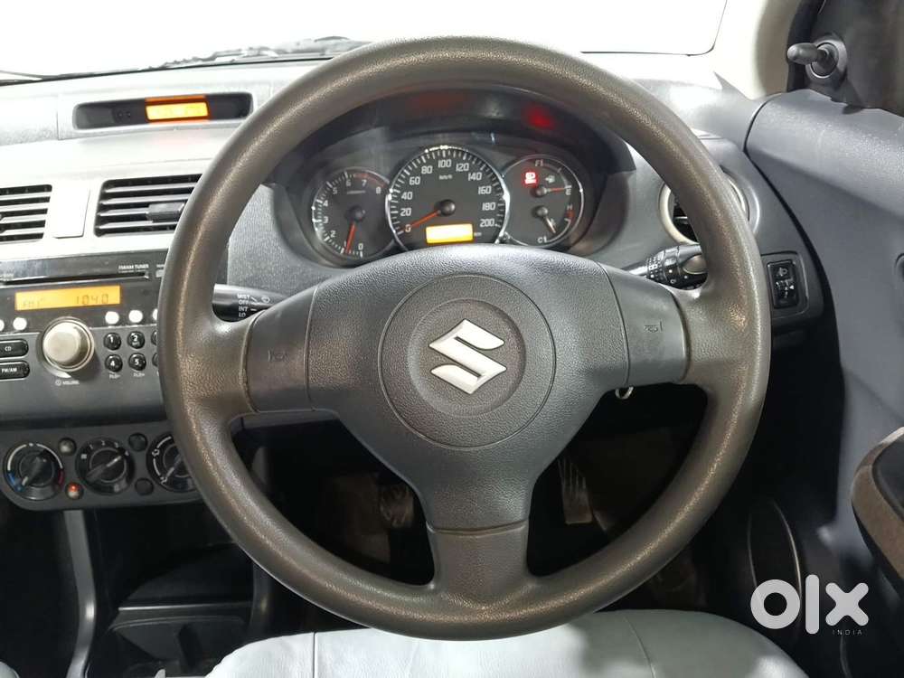 Maruti Suzuki Swift Dzire 1.2 Vxi Bsiv, 2011, Petrol