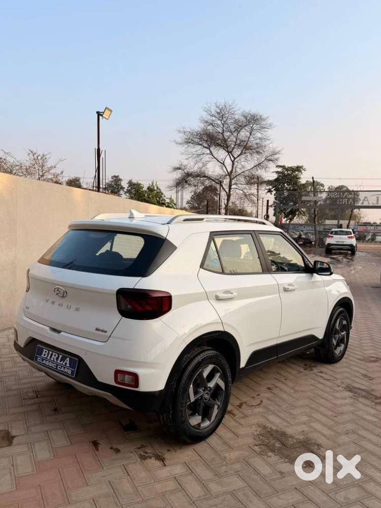 Hyundai Venue Sx Mt, 2020, Petrol