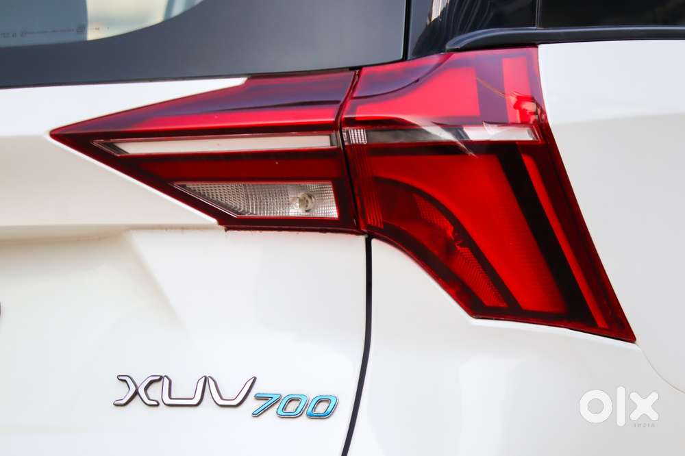 Mahindra Xuv700 Mx Diesel Mt 5 Str (e), 2022, Petrol