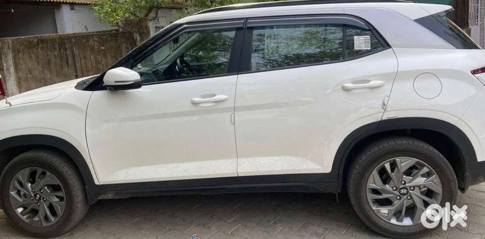 Hyundai Creta Facelift 2022 Petrol 28000 Km Driven
