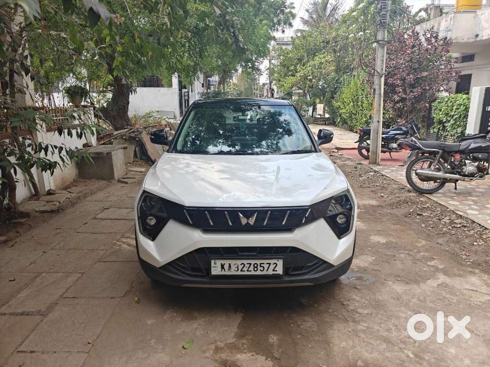 Mahindra Xuv 3xo Base Mx1