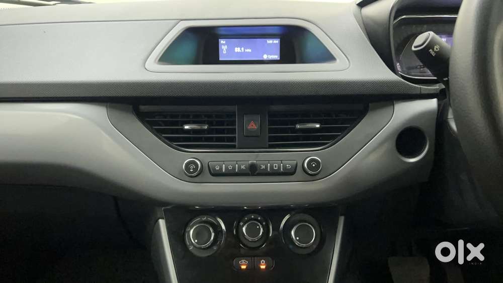 Tata Nexon 1.2 Revotron Xma Amt (s), 2021, Petrol