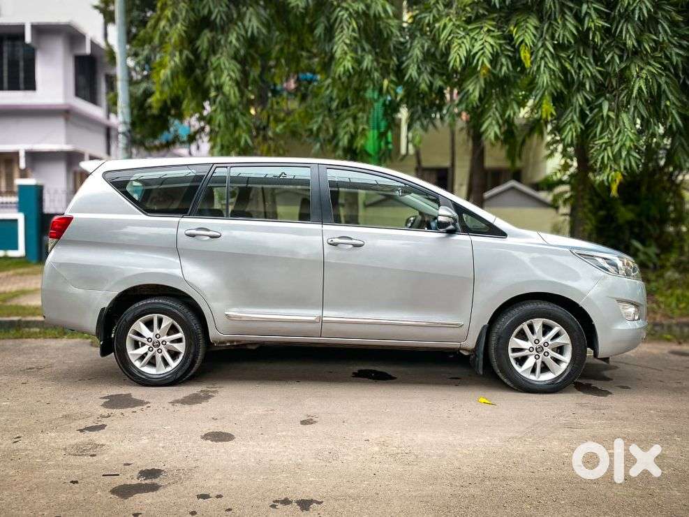 Toyota Innova Crysta 2.4 Gx Mt, 2016, Diesel