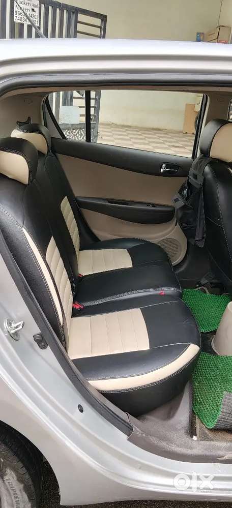 Top End , Primium Hatchback,