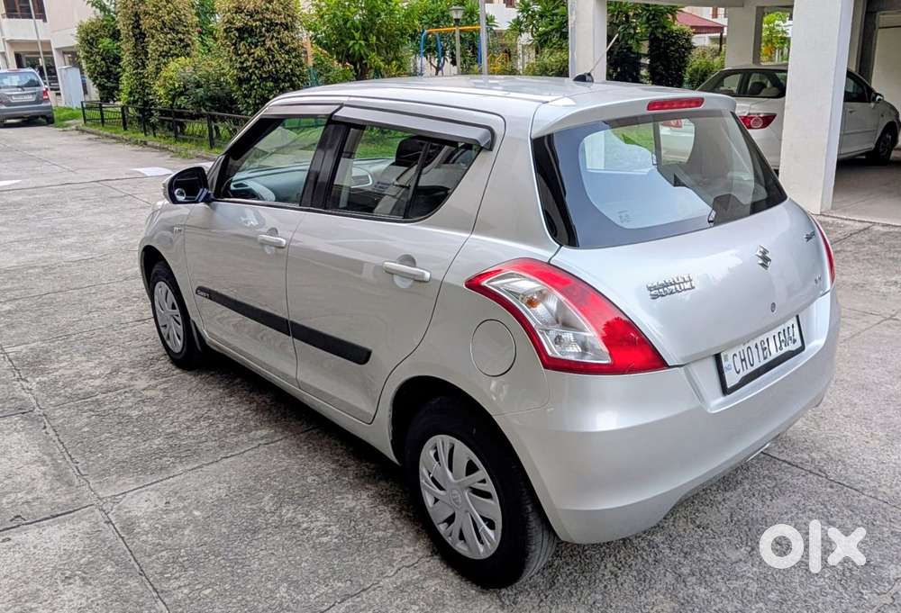 Maruti Suzuki Swift Vxi + Manual, 2016, Petrol