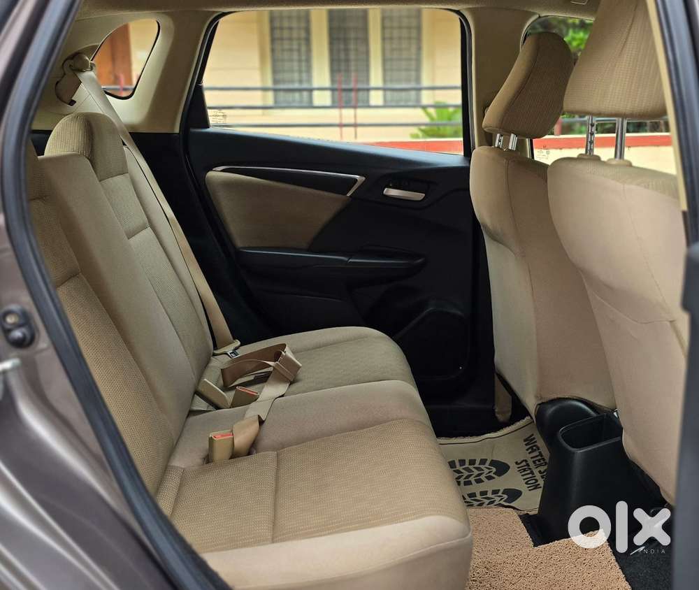 Honda Jazz V Cvt, 2016, Petrol