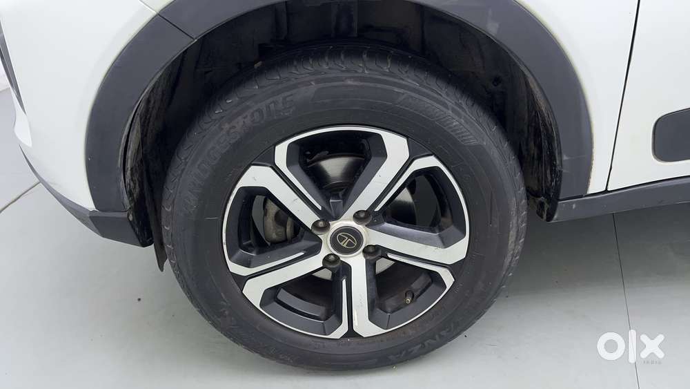 Tata Nexon 1.2 Revotron Xza Plus Hs, 2022, Petrol
