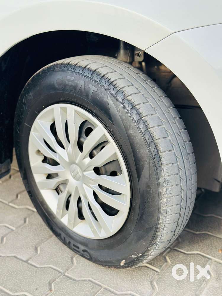 Maruti Suzuki Swift Dzire Vxi(o) Amt, 2020, Petrol