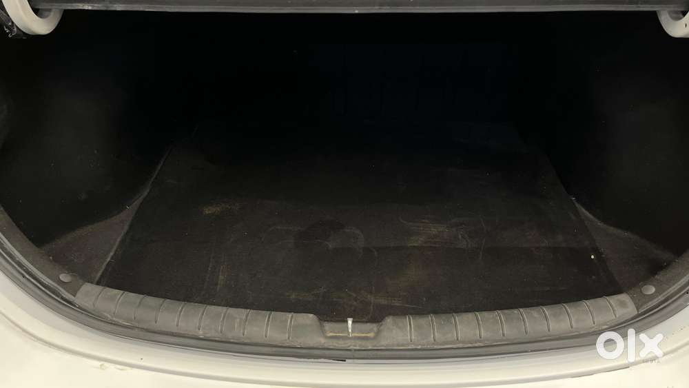 Hyundai Verna 1.6 Vtvt Sx, 2017, Petrol