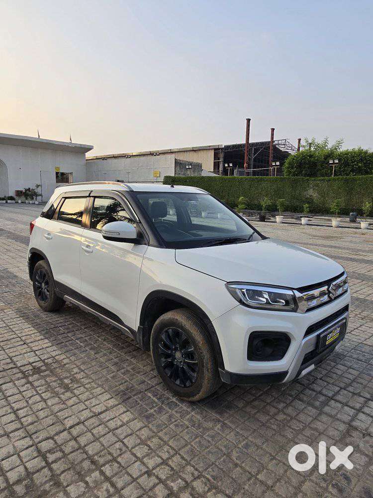 Maruti Suzuki Brezza 1.5 Zxi Smart Hybrid, 2020, Petrol