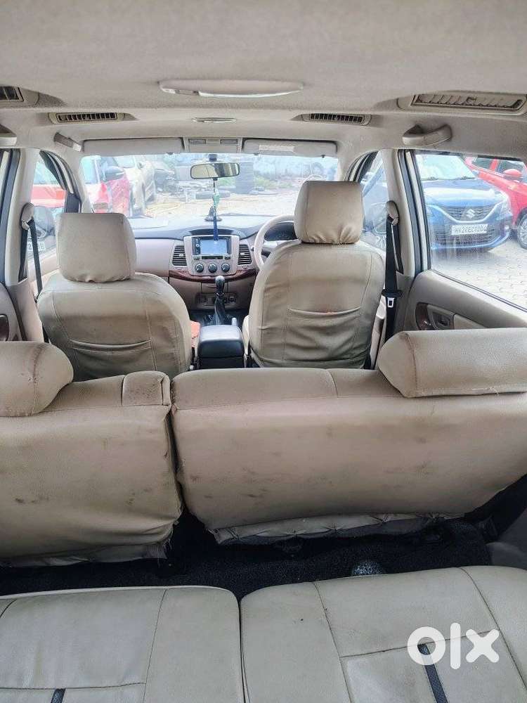 Toyota Innova 2.5 G (diesel) 7 Seater, 2015, Diesel