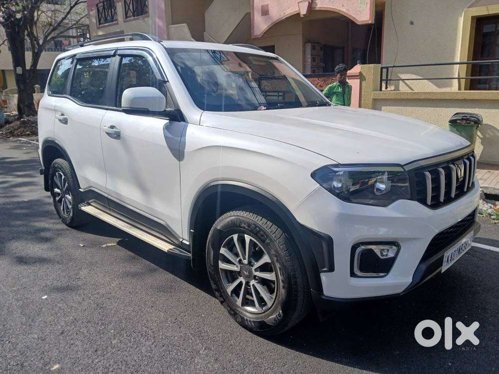 Mahindra Scorpio-n 2.0 Z4 Petrol Mt 7 Str, 2024, Petrol