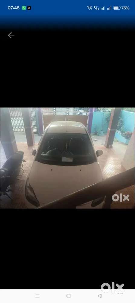 Ford Figo Petrol Manual Titanium 2011 Year